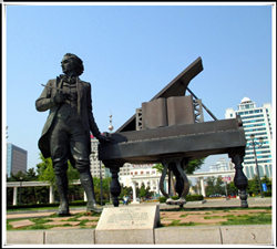 大型肖邦銅雕塑