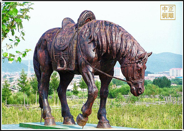 草原銅馬雕塑.jpg 草原銅馬雕塑.jpg