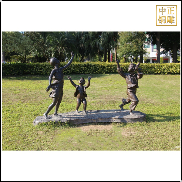 放風箏園林雕塑.jpg 放風箏園林雕塑.jpg