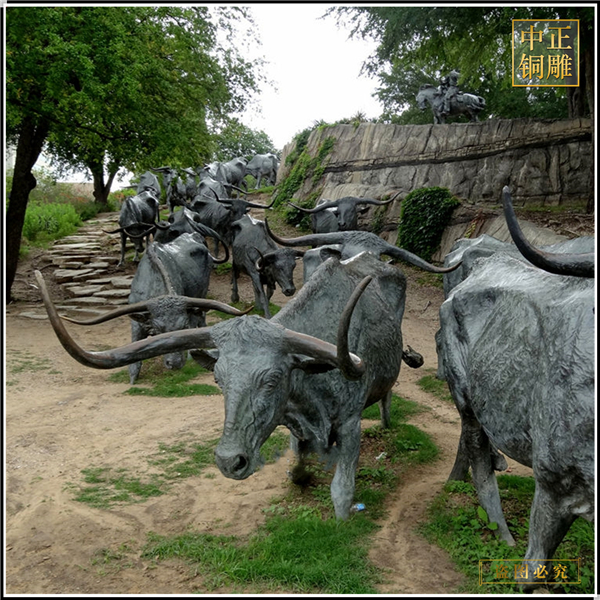 群牛銅雕塑.jpg