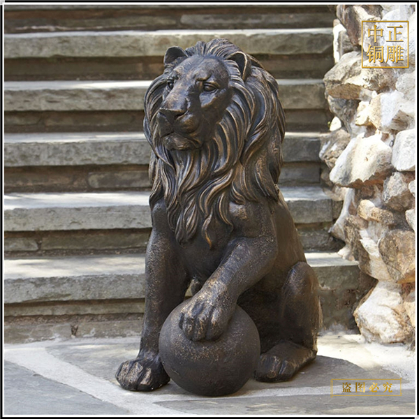 西方玩繡球銅獅子擺件